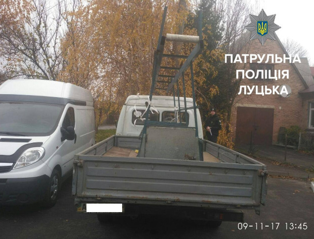 У Луцьку розшукали водія, який вдарив іншу автівку