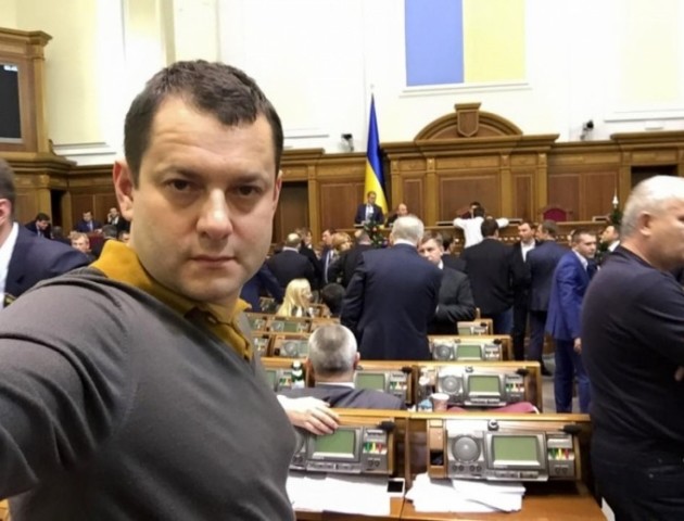 Нардеп за місяць купив державних акцій на понад 413 мільйонів