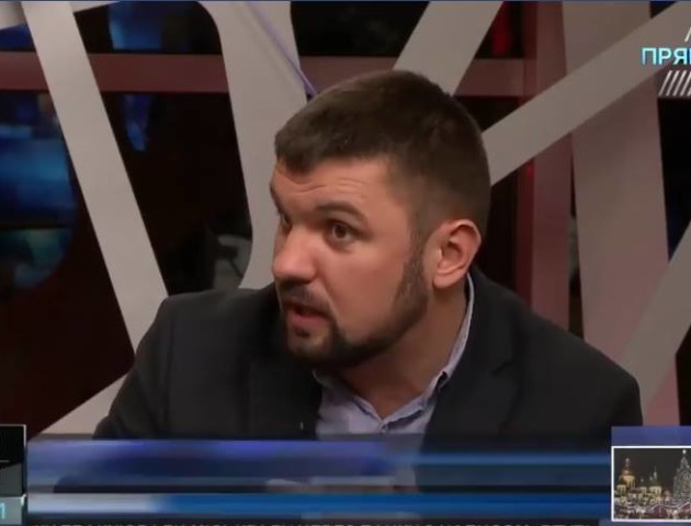Україна повинна тримати жорстку дипломатичну лінію проти Росії