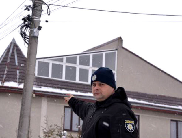 Дільничий у селі на Львівщині встановив 100 камер нагляду. Крадіжок поменшало