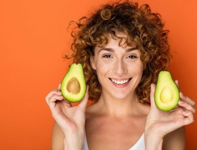 ТОП-5 продуктів для здорового росту волосся