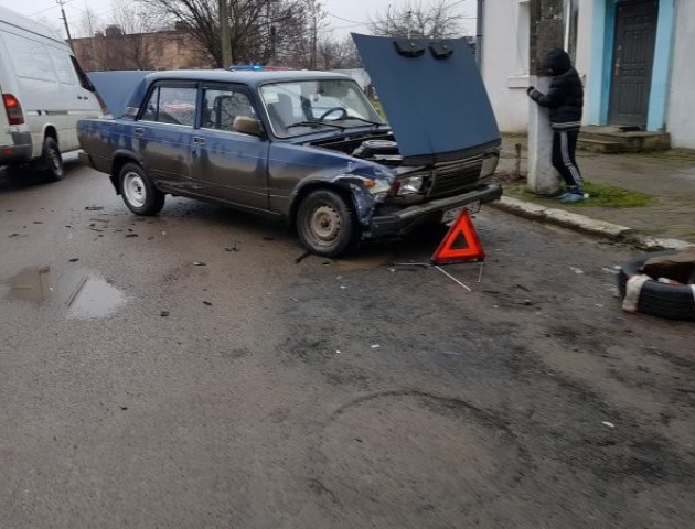 ДТП у Луцьку: стукнулися два легковики