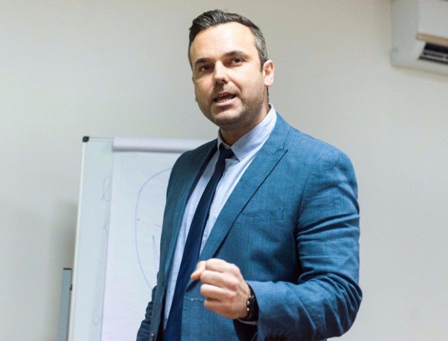 8 ілюзій лідерства: як навчитися вести за собою людей