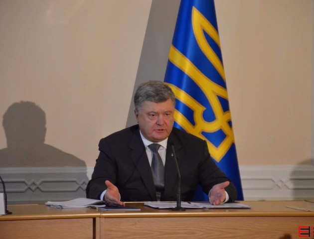 Порошенко про безвіз: зникне потреба пересікатися з прикордонниками