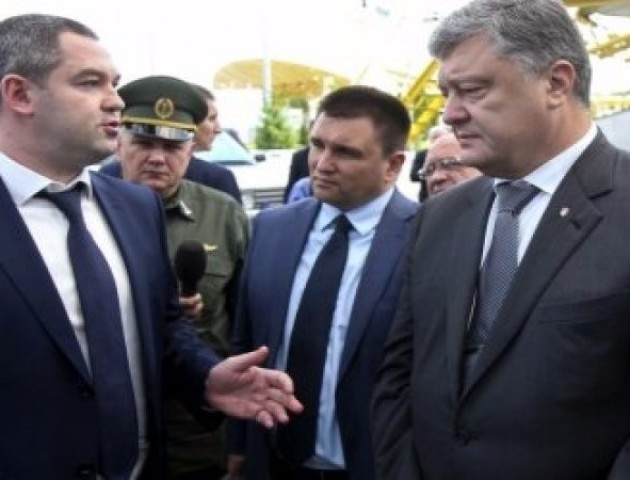 Як користувачі Facebook реагували на приїзд Порошенка на Волинь