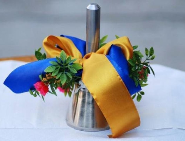 Свято зі сльозами на очах: луцькі школярі святкують останній дзвінок