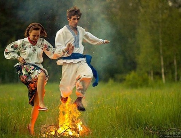 Луцький Зоопарк запрошує провести ніч Івана Купала