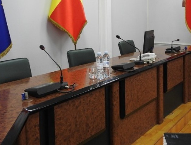 На позачерговій сесії Луцькради вирішуватимуть долю секретаря Вусенко