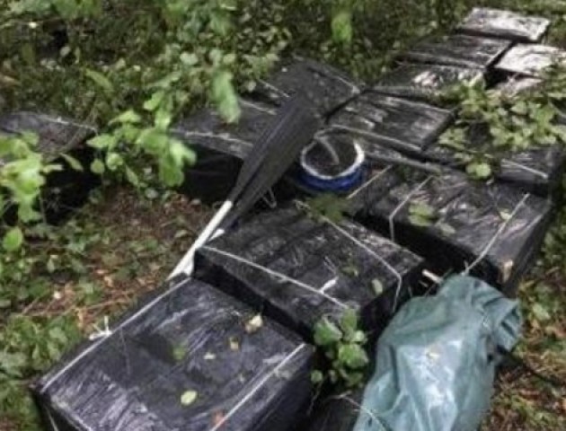 Біля українського кордону знайшли тютюнову «заначку»