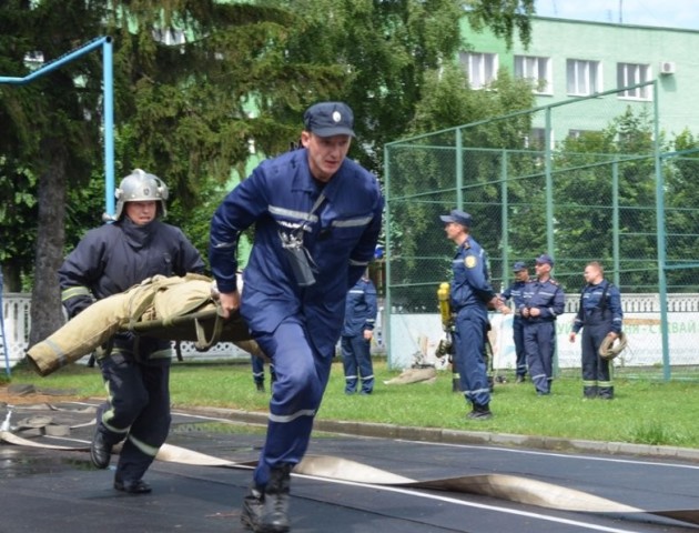 У Луцьку відбулися змагання за звання кращих газодимозахисної служби