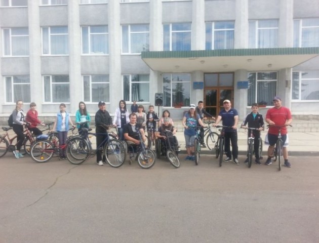 У Маневичах влаштували велепробіг «Один світ – одна мрія»