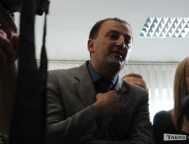 Волинські ЗМІ: Тараса Яковлева підозрюють у зловживанні владою