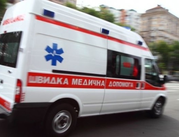 Смерть жінки на Дні селища у Колках: коментують медики