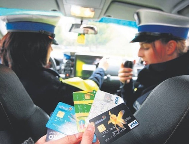 Нові правила оплати дорожніх штрафів для українців в Польщі
