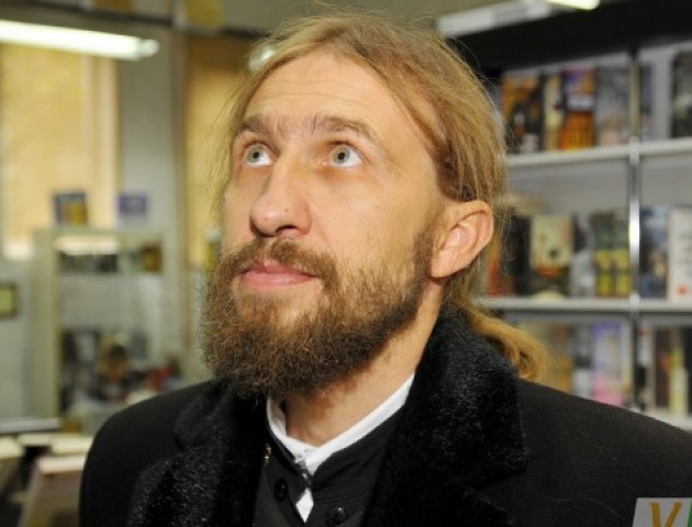 «Міг би зняти підрясник», - речник Михаїла про виступ священика у Луцькраді