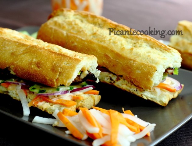 Бан Мі Га - в'єтнамський бутерброд з куркою (Bánh Mì Gà)
