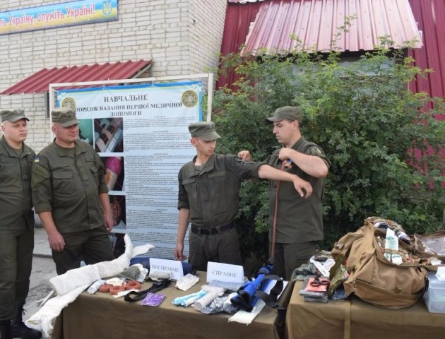 Луцькі нацгвардійці знову «сіли за парти»