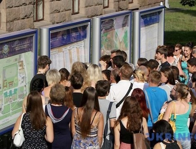 Виші сьогодні покажуть списки студентів, зарахованих на бюджет