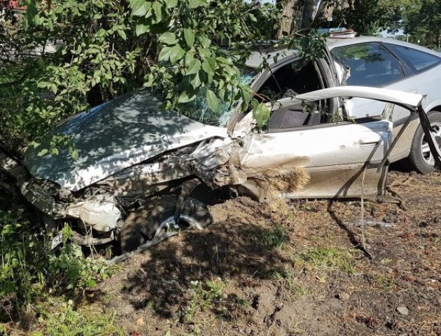 На Волині зіткнулися легковик і маршрутка