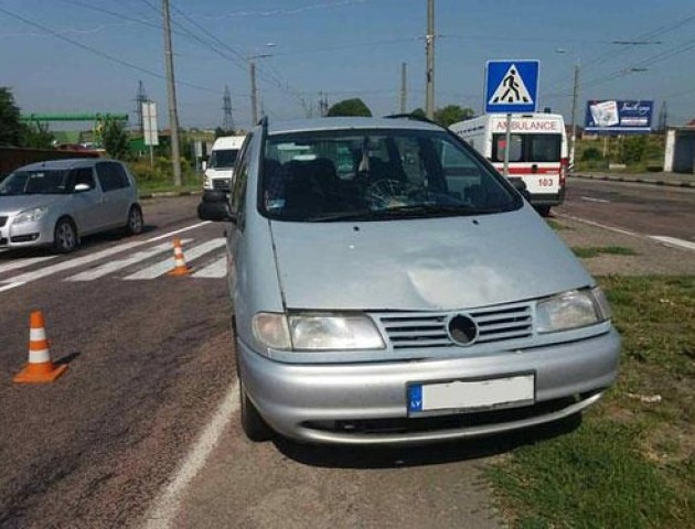 Водій на «зебрі» збив  бабусю з онуком