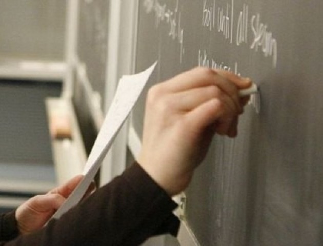 У волинському виші для студентів-філологів викладатимуть білоруську та чеську мови