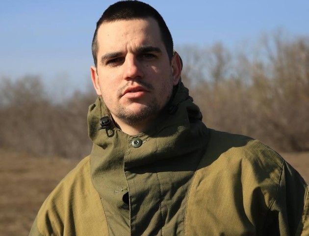 «Азовець» Андрій Д'яченко впізнав особу, яка могла за ним стежити