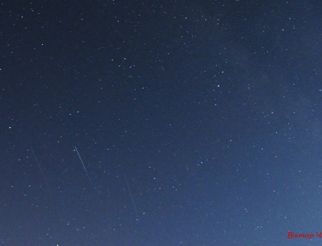Неймовірний зорепад Персеїди на світлинах Віктора Чухрая