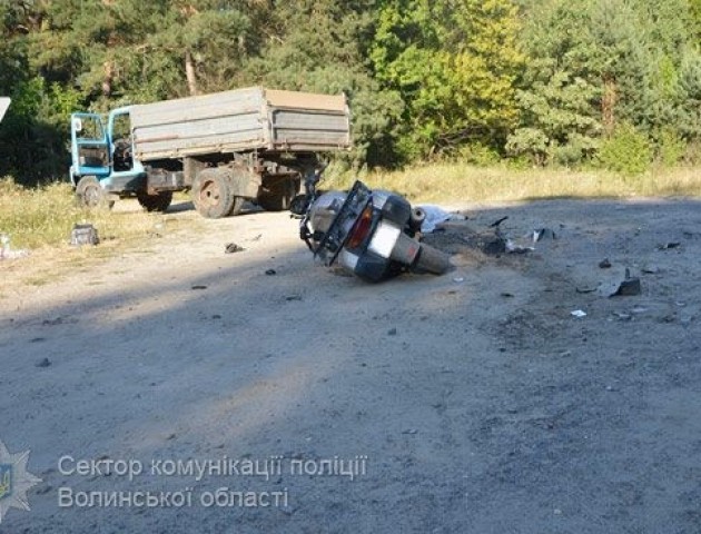 Смертельна ДТП: на Волині мотоцикл зіткнувся із вантажівкою