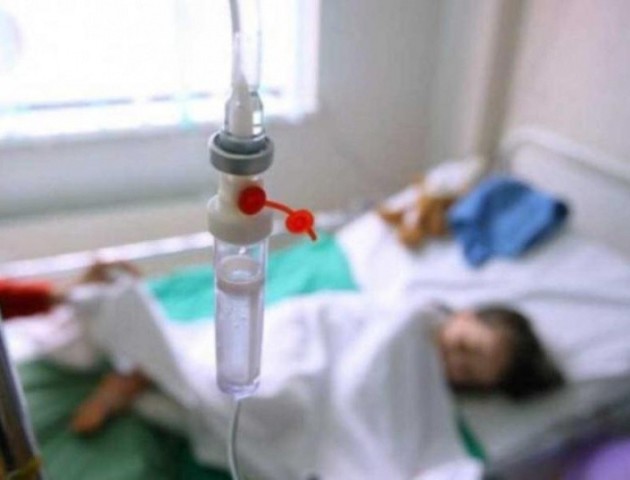 Поліція Волині зайнялася масовим отруєнням на весіллі в Ківерцях