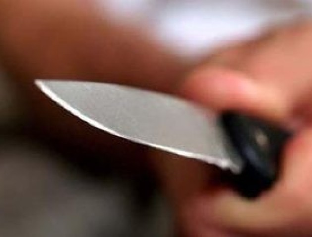 На Волині лікар ледь не зарізав знайомого під час «дружньої бесіди», -ЗМІ