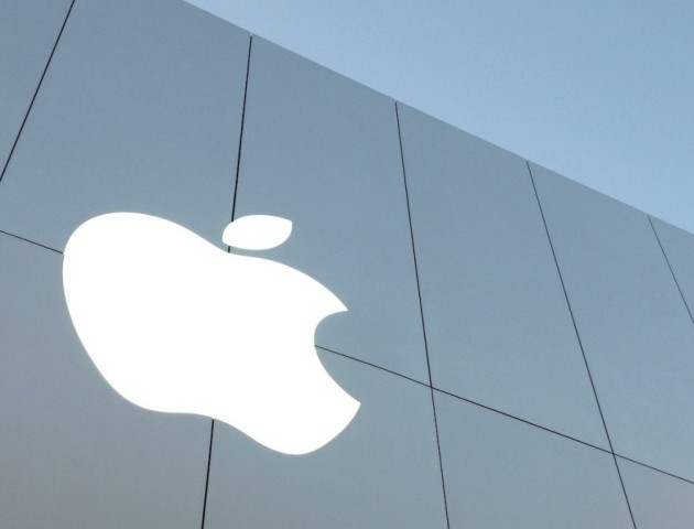 ПриватБанк найактивніше оформляє ліцензії на купівлю акцій Apple