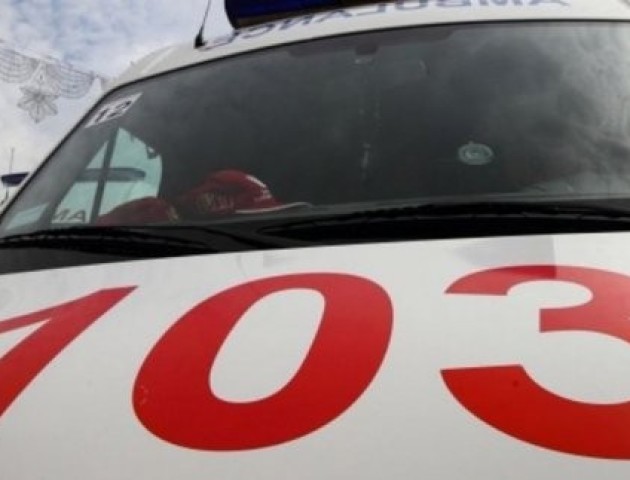 У Луцьку швидка збила пішохода: потерпілий у важкому стані