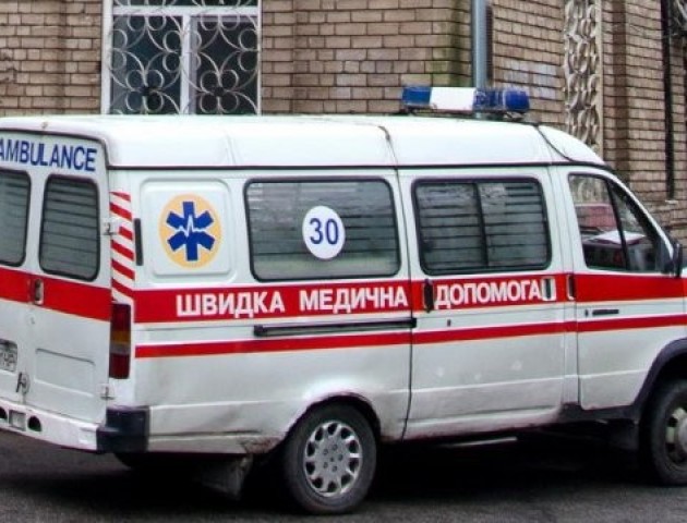 Лучанин, якого збила «швидка», з черепно-мозковою травмою у реанімації