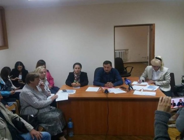 Леонід Будцев хоче покарати членів виборчкому за прогули