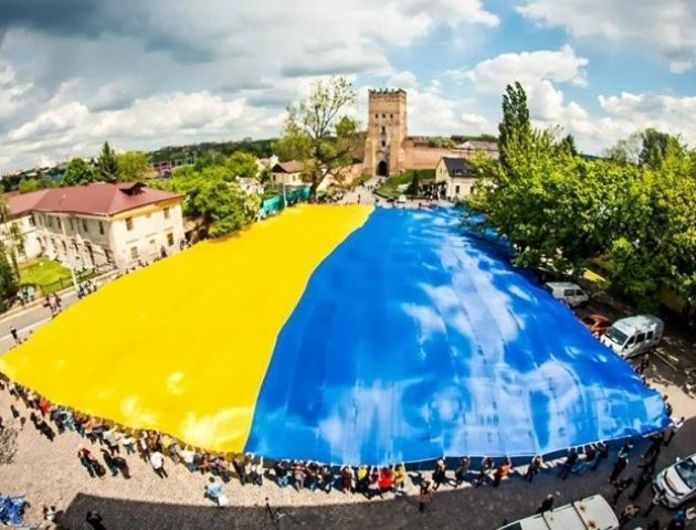 У святкові дні волиняни зможуть цілодобово скористатися послугами ПриватБанку