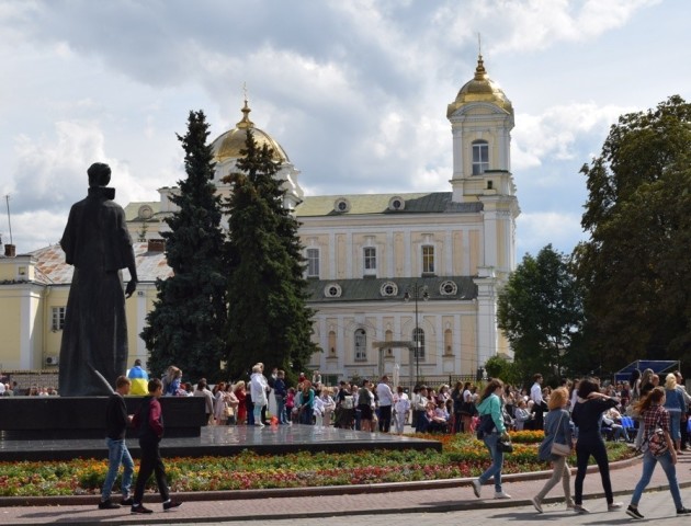 Лучани святкують день народження України