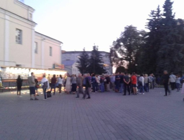 Лучани вшанували загиблих в Іловайську атовців. ФОТО