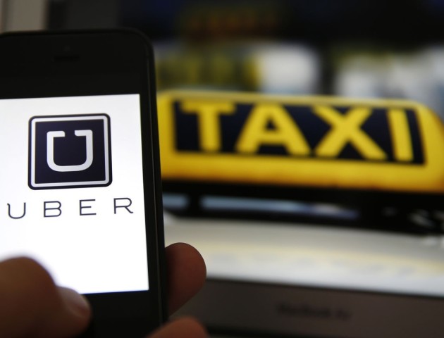 В аеропорт за півціни: ПриватБанк і Uber дарують знижку 50% на першу поїздку*
