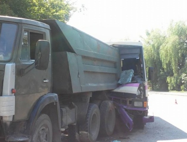 13 потерпілих, - подробиці аварії за участю маршрутки у Луцьку. ОНОВЛЕНО