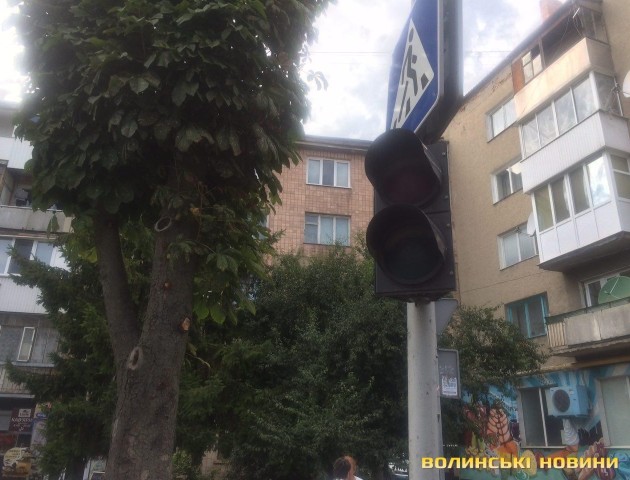 Чому не працює світлофор на Винниченка у Луцьку