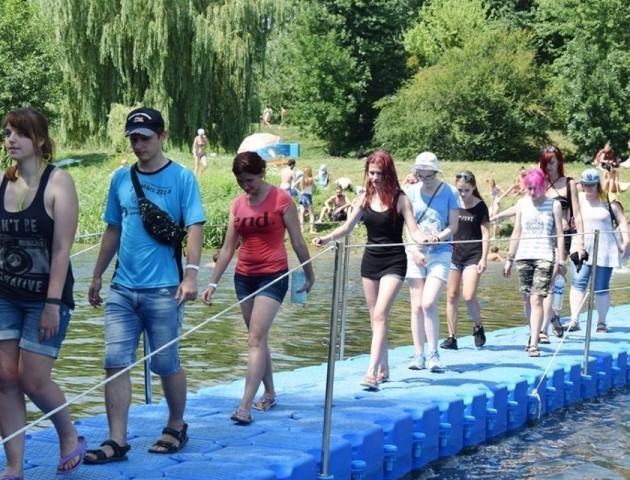 У Луцьку міст на «Бандерштат» вже руйнується