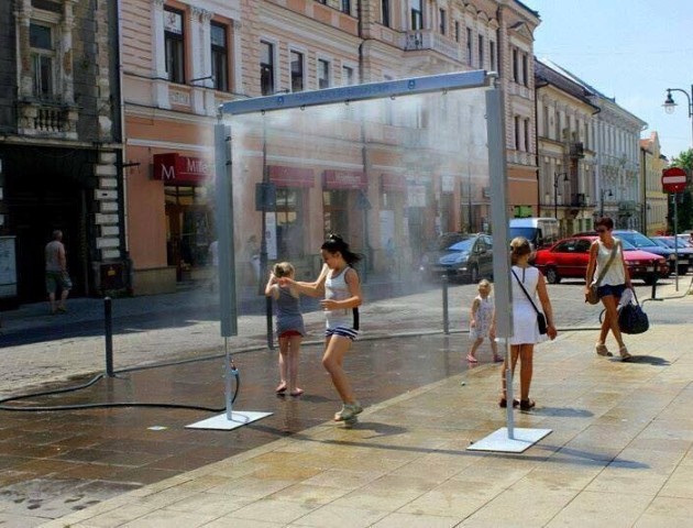 Порятунок від спеки: у Луцьку таки з'являться водяні завіси