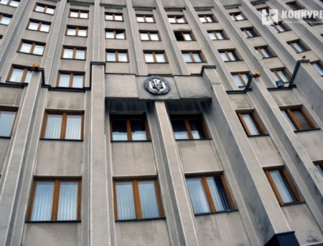 Кому Волинська ОДА подарувала автомобілі?