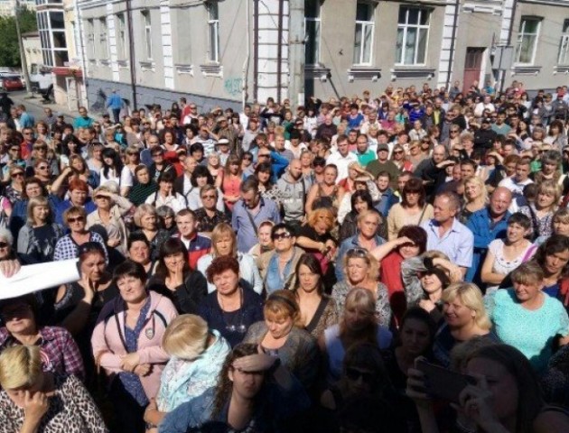 Відреагувати на бунт луцьких «базарників» попросять у прокуратури