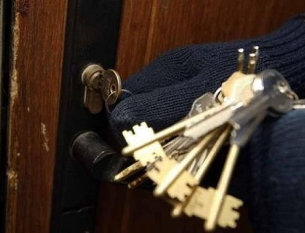 Злодії не сплять: щотижня у Луцьку обкрадають одну-дві квартири