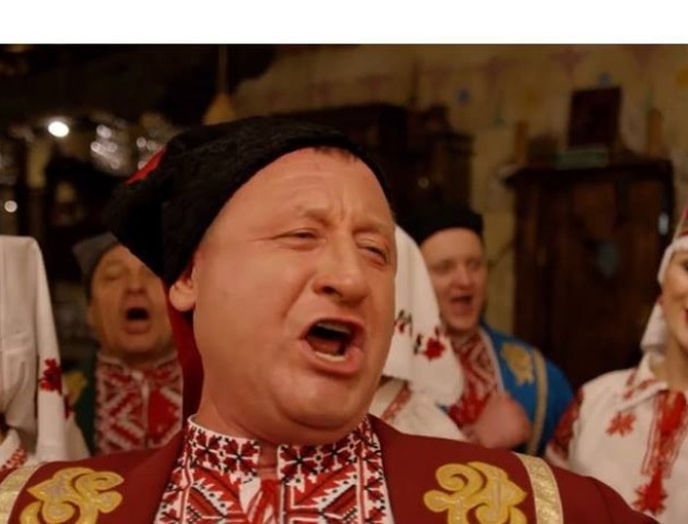 Як Волинський хор знімався у фільмі «Слуга народу-2». ВІДЕО