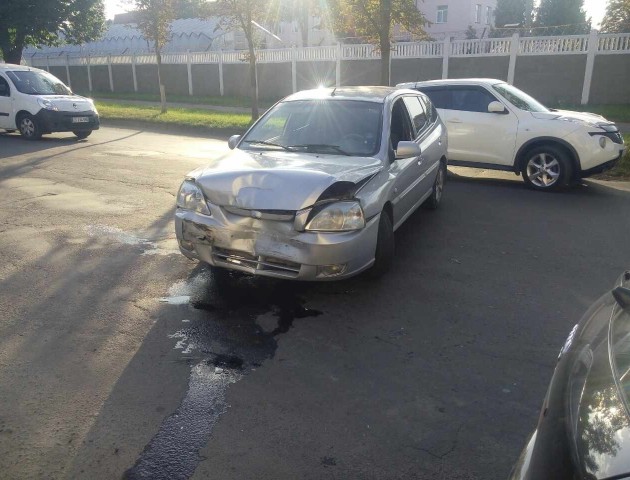 В Луцьку на Ківерцівській не розминулись дві іномарки
