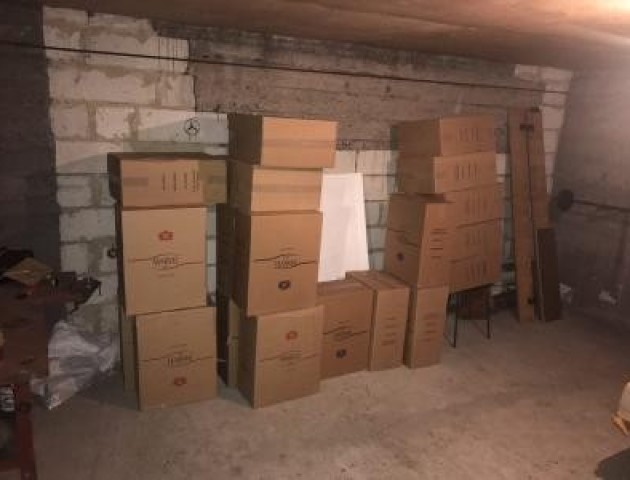 Волинські прикордонники викрили склад з тютюновими виробами. ВІДЕО