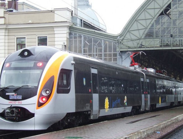 Через наплив студентів потягу Львів-Ковель додадуть вагонів