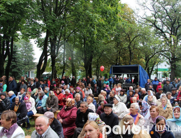 Шачан у День селища розважала Тоня Матвієнко